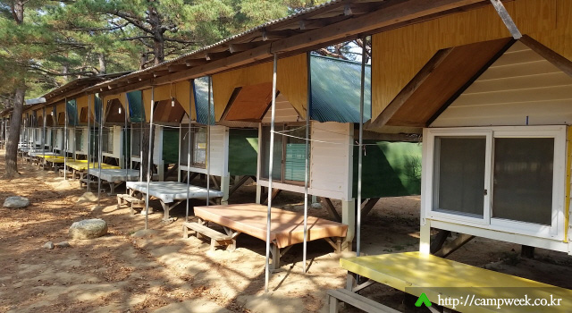 양양 솔밭 가족캠프촌(카라반)