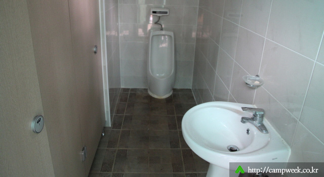 설악 오토 캠핑장(솔방울 펜션)